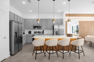 10 Bedrooms9 Bathrooms Paradiso Grande 5779HS - 2