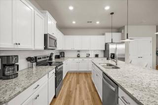 10 BD 8 BA Windsor Cay 15945 CC - 2
