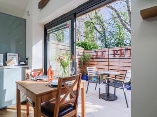 Le Petit Glen in Uplyme, situated on the river lym footpath into Lyme Regis - 6