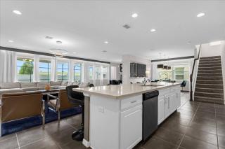 9 BD 6.5 BA Solara Resort 1580 NP - 2