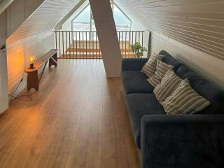 Renovated House With Panoramic Fjord View - 2