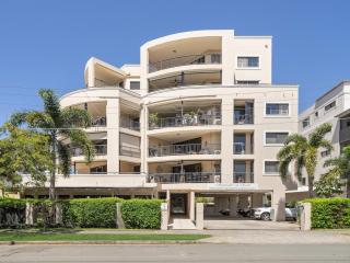 Spinnaker on Rock - 4