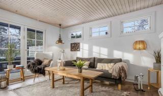 Charming Renovated Holiday Home In Marielyst - 8