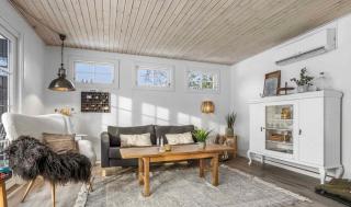 Charming Renovated Holiday Home In Marielyst - 6