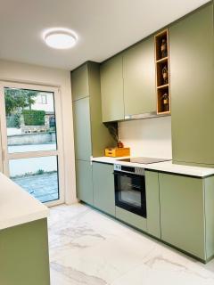 Spacious 4BR & 1LR Villa for Families & Groups - 6