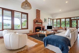 Millbrook Farmhouse I Private Properties - 8