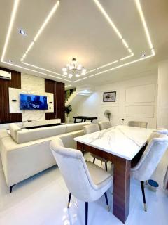 Okota Premium Apartment Fast WiFi Generator Secure - 9