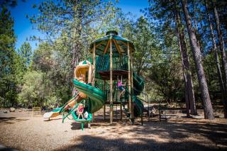Lake of the Springs Camping Resort Cabin 5 - Oregon House - 2