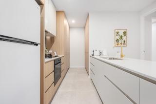 Dickson Stylish 2BR Apt Near ANU w Parking n Gym - 9