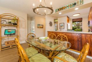 Kamaole Sands #2-301 Great Location Near Beach,Fitness Center,Hot Tub, A/C - 4