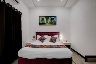 FabHotel Kences Inn - 3