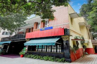 FabHotel Kences Inn - 0