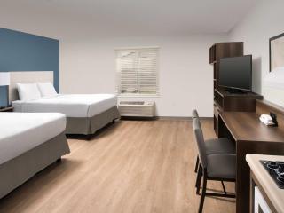 WoodSpring Suites Buford near Mall of Georgia-Lake Lanier - 2