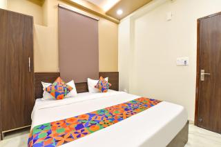 FabHotel Dream Stay - 2