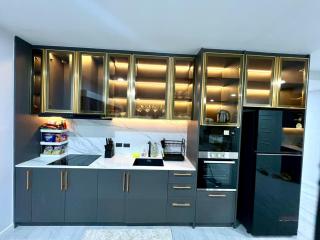 Luxury Condo 3 bedrooms - 9