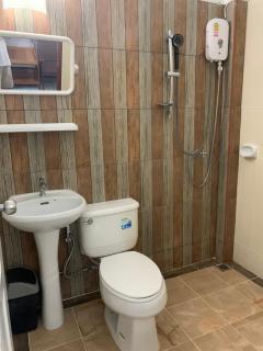 โรงแรมยุติชัย - 6