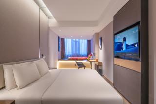 Atour Hotel Qingdao CBD Hangzhou Road - 3