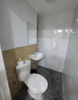 Hugg daily airport 1 - 4