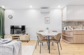 Cozy Inner-North 1BR Retreat w Parking n Gym - 1