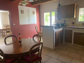 Villa Provençale Avec Piscine Proche D'avignon - 4