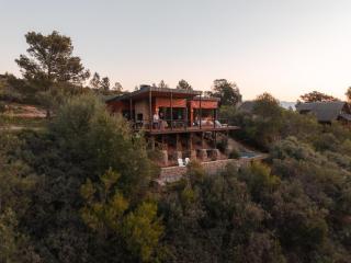 Wild Olive Cottage with Hot tub - 8