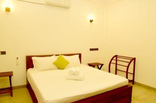 Abey Villa Madiha Beach Surf Stay - 1