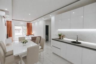 Aurelia Pool Apartments - 4
