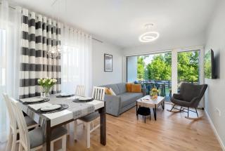 Przytulny Apartament z Ogrodem w Jeleniej Górze by Noclegi Renters - 6