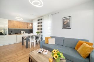 Przytulny Apartament z Ogrodem w Jeleniej Górze by Noclegi Renters - 5