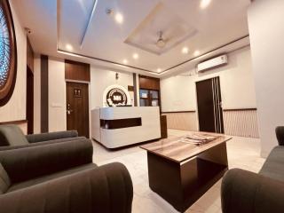 Hotel Majestic Heights - 6