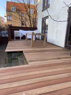 Stylish Villa Apartment With Garden - 2