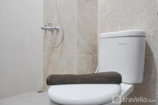 Fancy and Comfort Studio at Transpark Cibubur Apartment By Travelio - 1