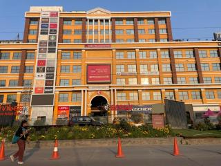 Elegant 1BHK Studio Medanta Front - 9