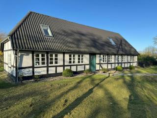 Half-Timbered House By Rudkøbing Beach - 7