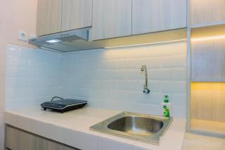 Comfort and Comfy 2BR at Great Western Resort Apartment By Travelio - 8