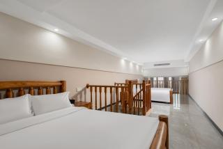 Futinger High-altitude River View Hotel - 9