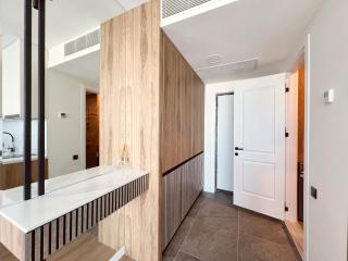 Sea View Plaza Batumi Centre - 4