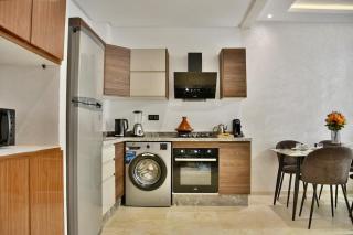 Spacious, Serene & Modern Retreat - 4