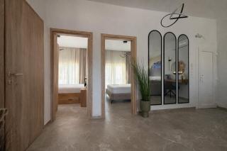 Aura Residence Beachfront by Horizon Homes - 2