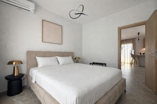 Aura Residence Beachfront by Horizon Homes - 1