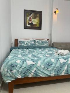 CleanRoom-1km to BuiVien-Max4People - 6