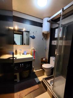 L'Art de Vivre Cosy avec Terrasse et Piscine - 2