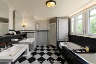 Eastern & Oriental Hotel - 8