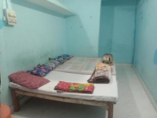 Roshni paying guest House - 1