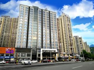 Zhangjiajie Riverside Grand Hotel - 8