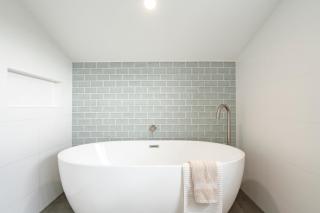 Connewarre Farm Stay - Sleeps 10 - Acreage By HostyCo - 7