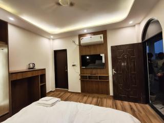 Courtyard by Anvik - 2