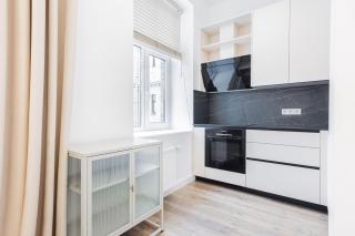 Quiet Center Signature Suite, 1BR - 7