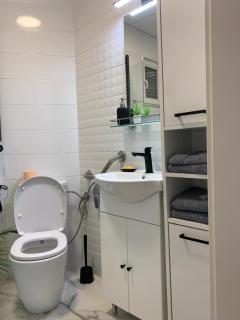 Ultra Central Modern Studio - 7