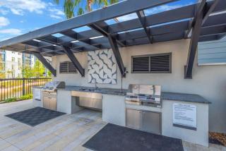 Modern Luxury Apt Near St Pete downtown Beaches - 1